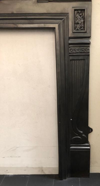 Vintage Victorian style cast iron surround - leg